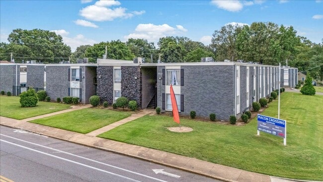 Macon Crossing Apartments