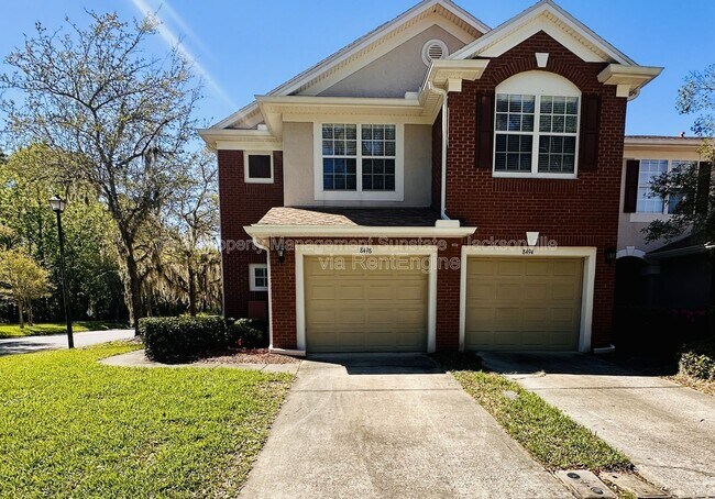 Building Photo - 8498 Climbing Ivy Trail S