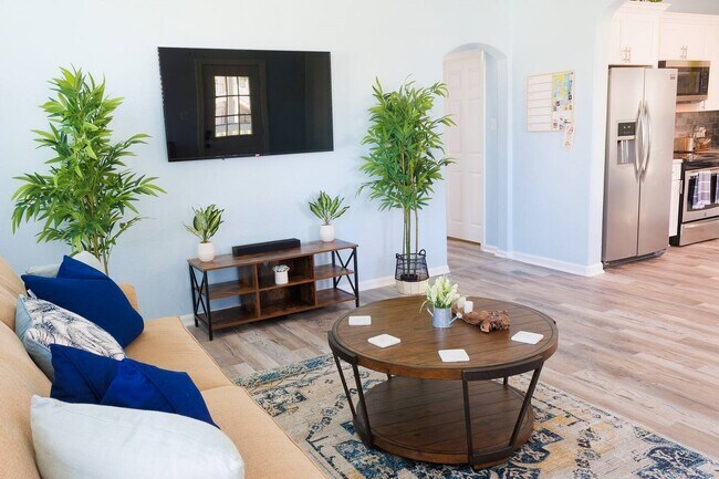 Photo - 5801 Avenue S 1/2