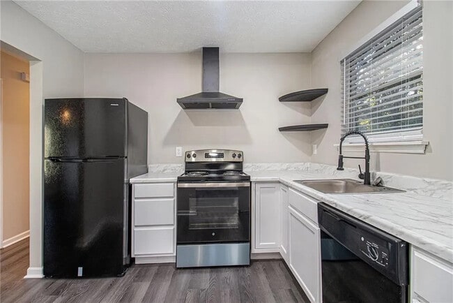 Room in Single Family Home on Newberry Trail
