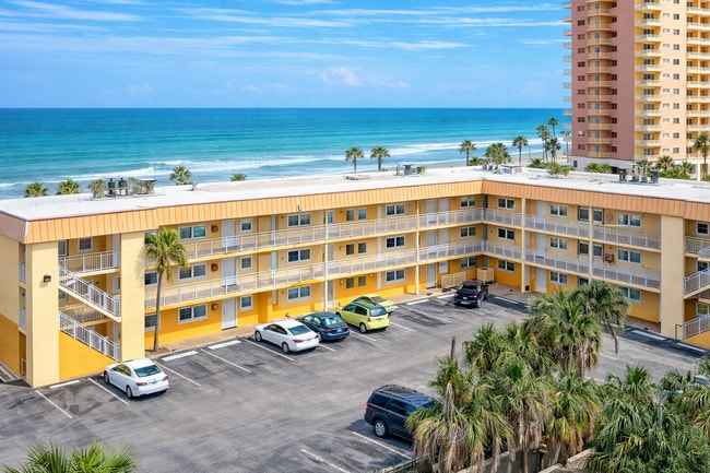 Building Photo - 2 bedroom 2 bathroom Unit 1805 N Atlantic Ave- 1