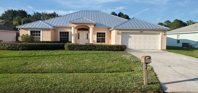 Photo - 1049 SW Ingrassina Ave