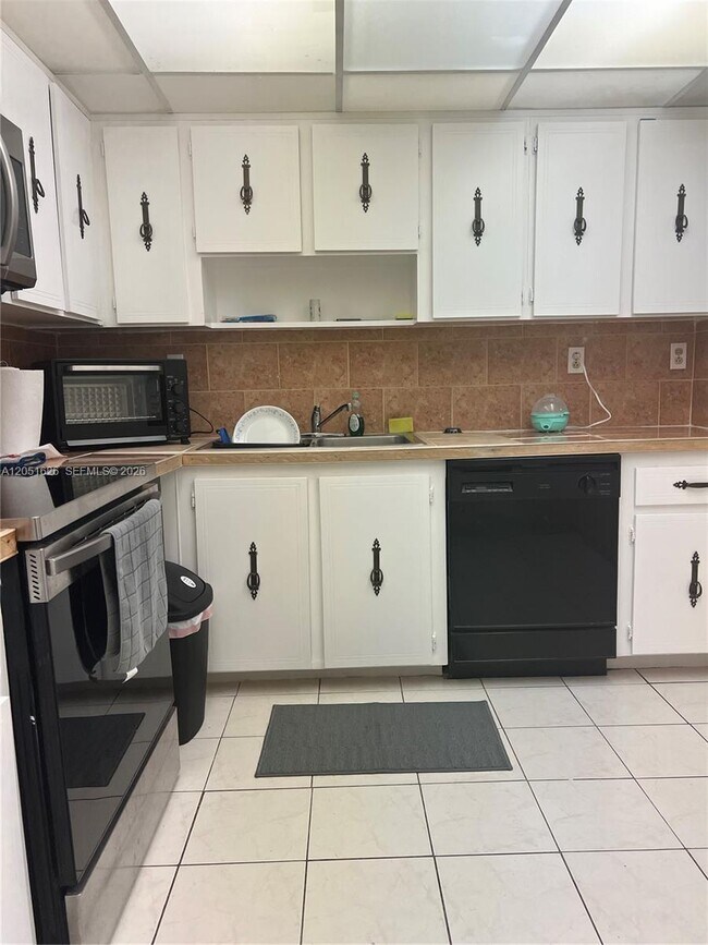Photo - 1250 NE 125th St Unit 403D