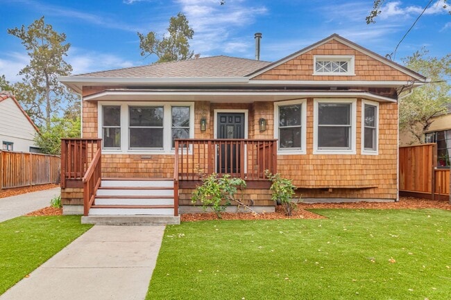 Photo - 2280 Hanover St