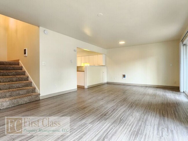 Photo - 8500 SW Canyon Dr Unit 4