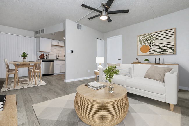 Photo - Nines at Lakeside