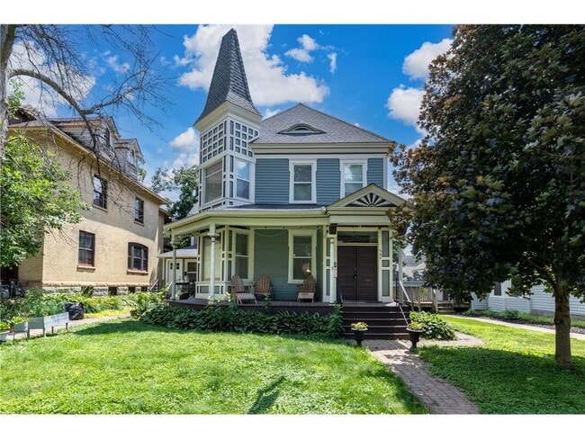 546 Ashland Ave