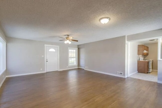 Photo - Adorable One Bedroom