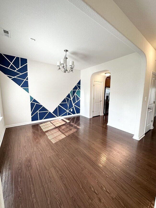 Photo - Spacious 4 Bedroom Updated Home in Wilmund Place