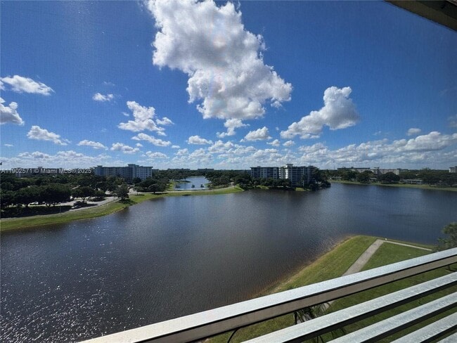 Building Photo - 3095 N Course Dr Unit 811