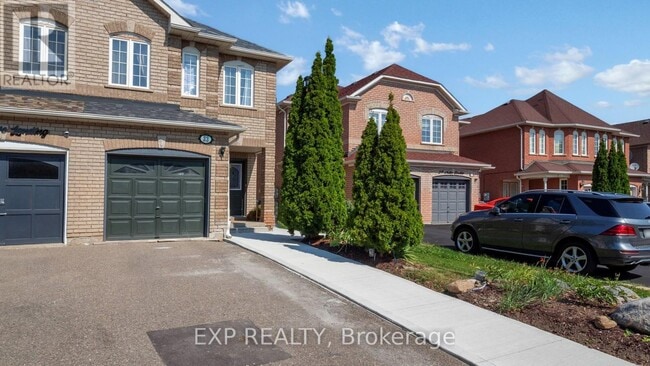 Photo - 33 Native Landing