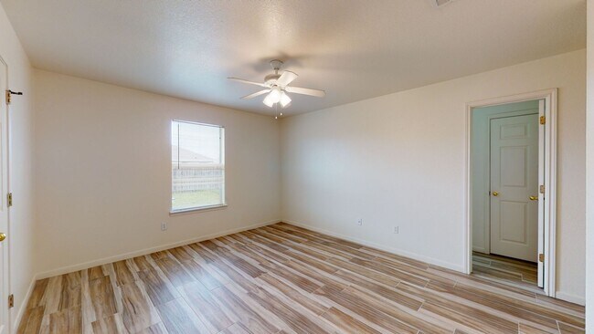 Photo - HUGE PRICE IMPROVEMENT NOW ONLY $1,295!!!