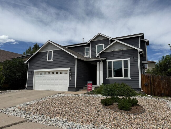 Photo - 6 Bed 4 Bath Home with 3000+ SQFT in Stetson Hills!!!