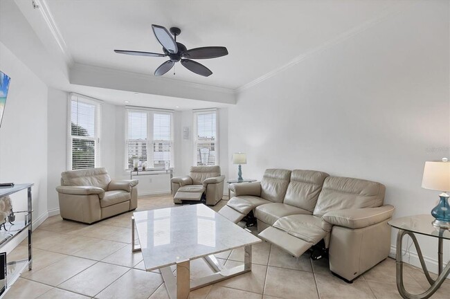 8111 Lakewood Main St Unit 304