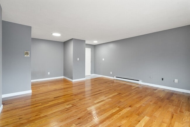 Photo - 96 Fountain Ln Unit 96 Fountain Lane  14