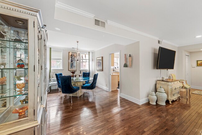 Dining room - 7538 Wydown Blvd Unit 1B