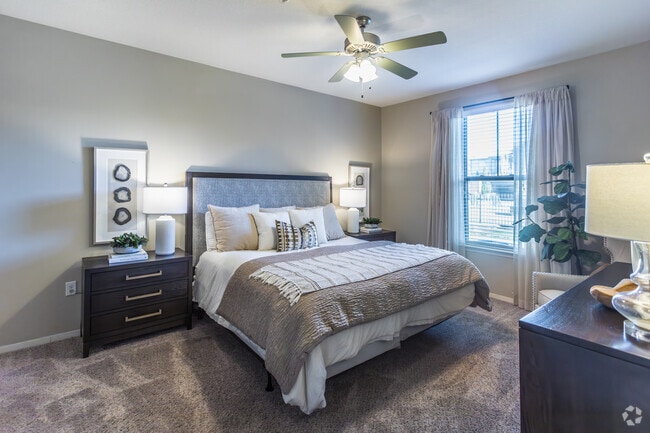 2BR, 2BA - 1,030SF - Primary Bedroom