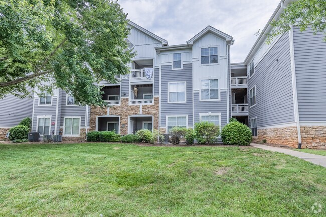 Building Photo - The Greens at Tryon Rental