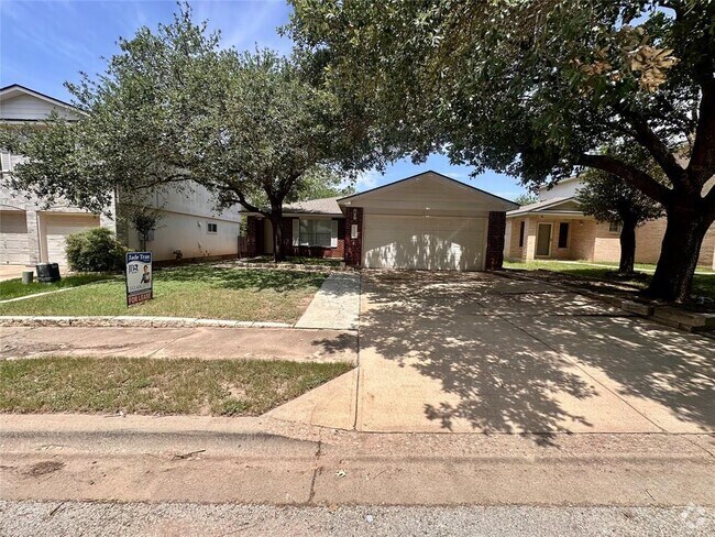 Building Photo - 17204 Ardisia Dr Rental