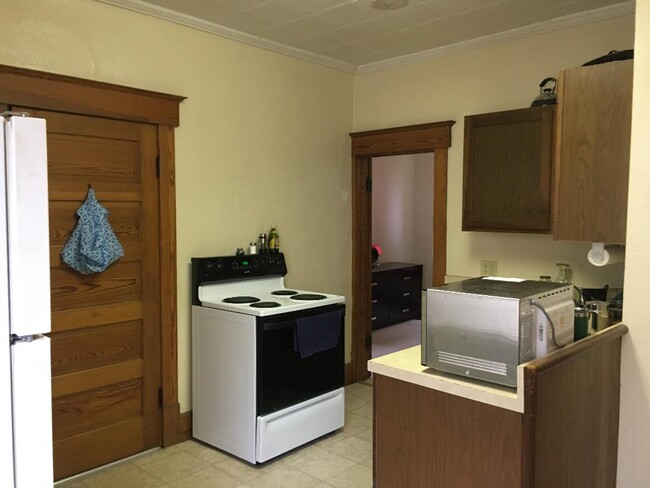 Photo - 208 Avondale Ave