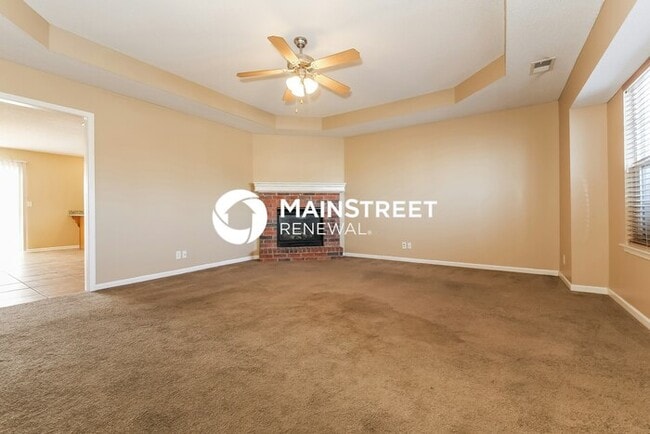 3 Bedroom Pet-Friendly Home in Raymore, MO with Main Street Renewal