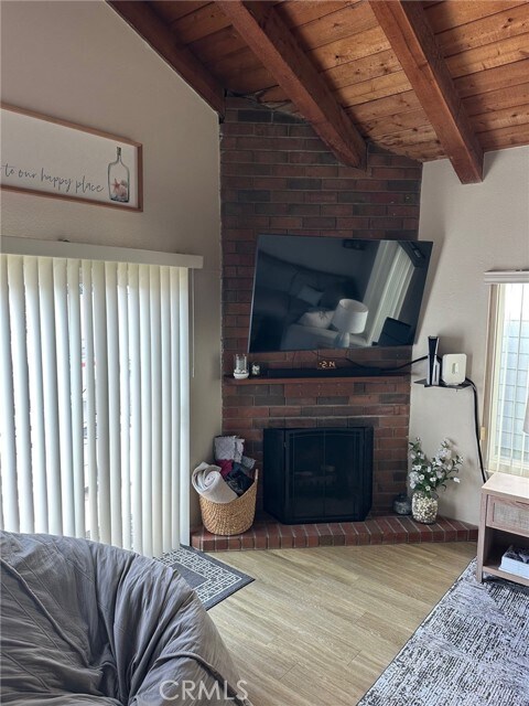 Photo - 202 Colton St