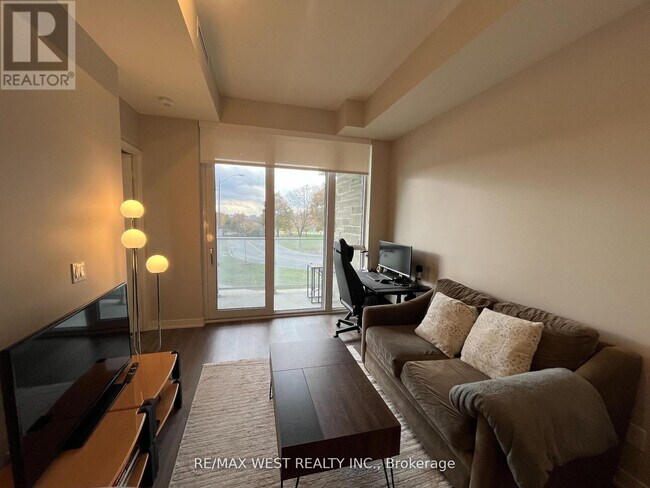 Photo - 10 Deerlick Ct Unit 202