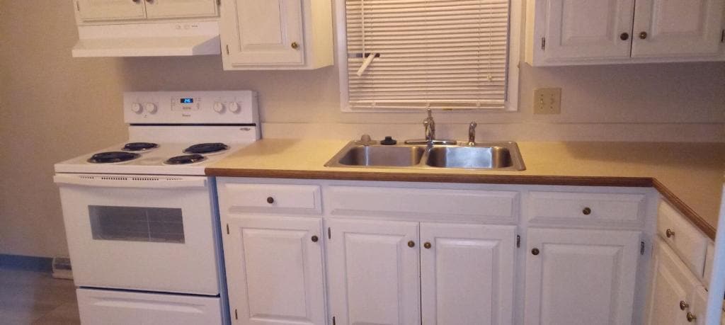 Photo - 8432 Grandview Ln
