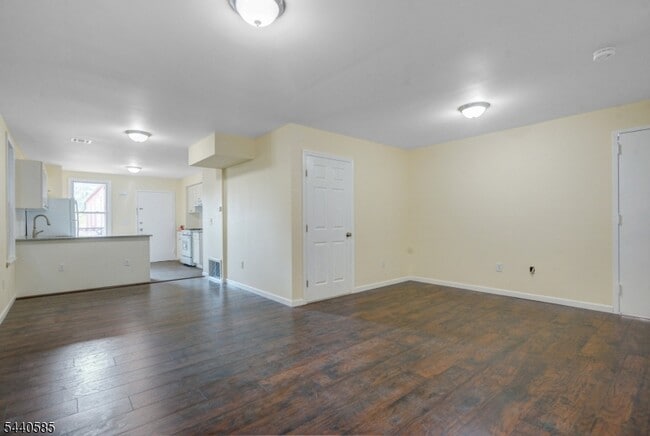 83 Summit Ave Unit 3A