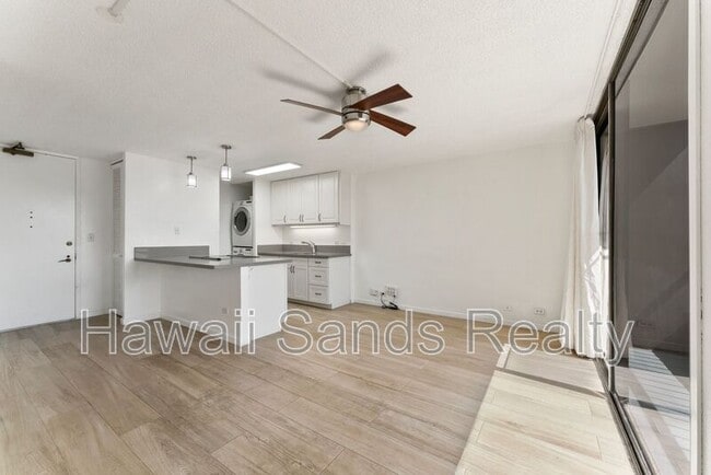 Photo - 320 Lili?uokalani Ave