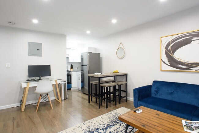 Photo - 350 E 19th St Unidad ID1021925P