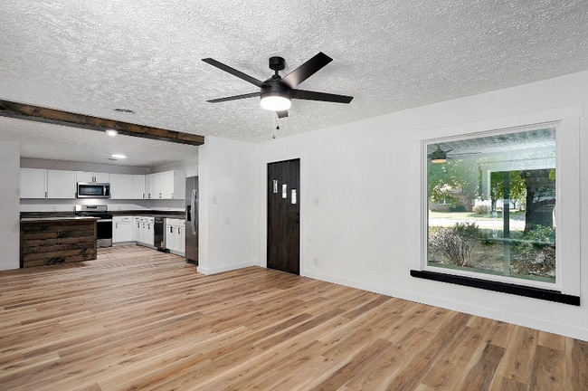 Photo - 1539 S Thelma Ave