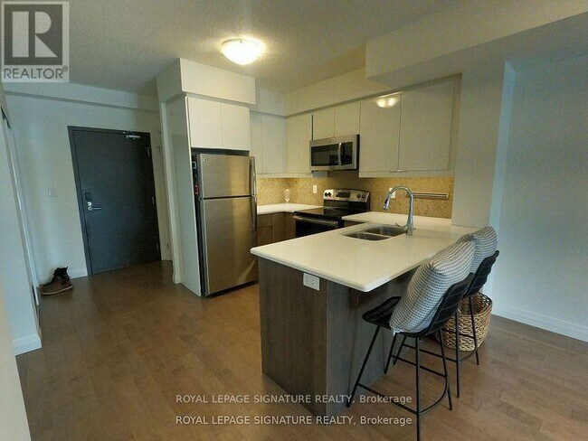 Photo - 53 Arthur St S Unit 607