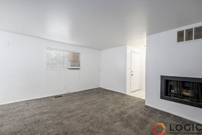 Photo - 1655 N 1575 W Unit 4