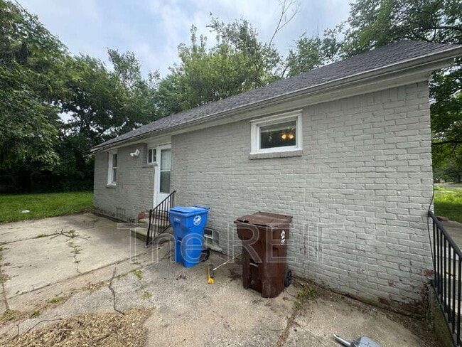 Photo - 3251 Spruce St