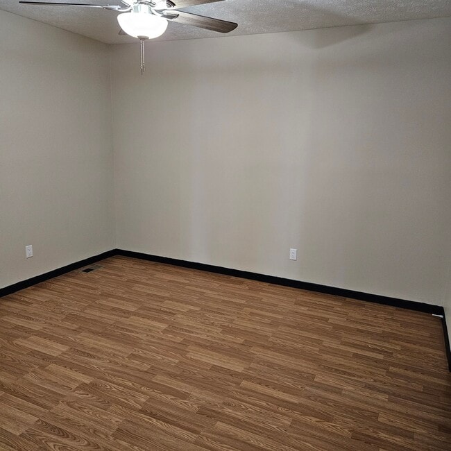 Photo - 572 Meadow St Unit 12