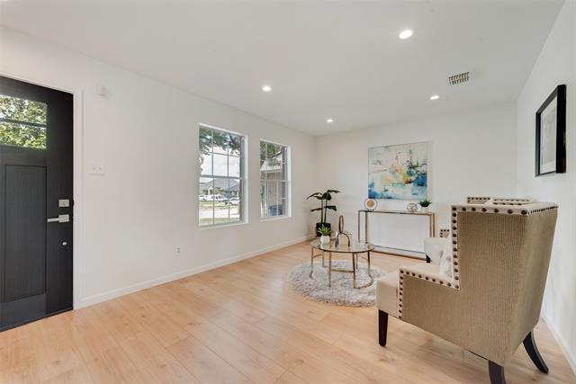 Photo - 1468 Waterford Dr