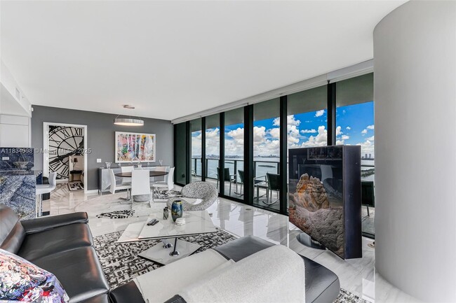 Photo - 3131 NE 7th Ave