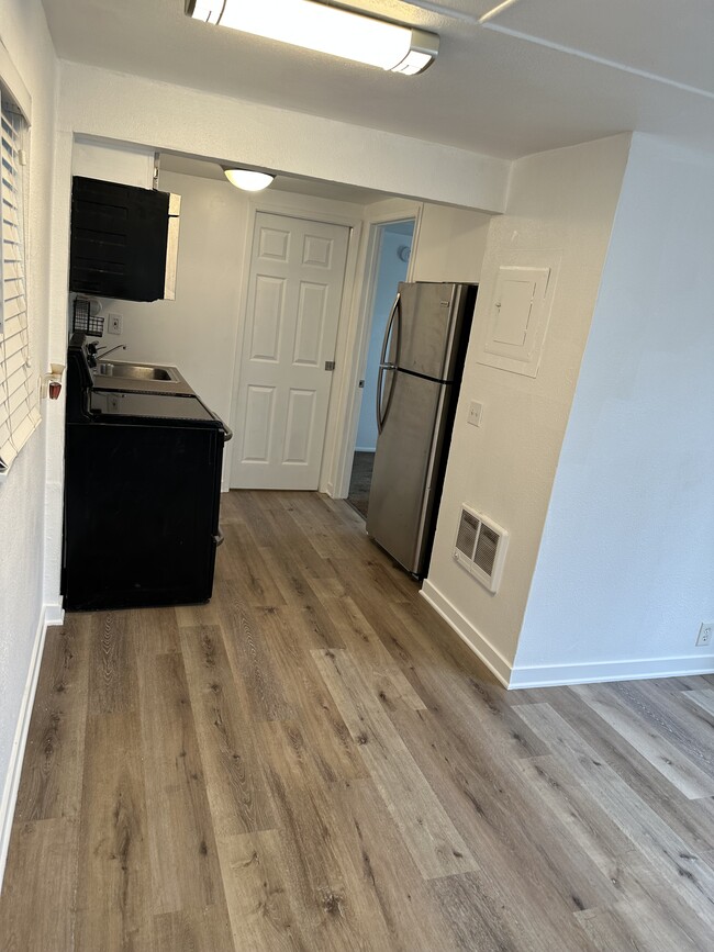 Photo - 8323 SE 62nd Ave