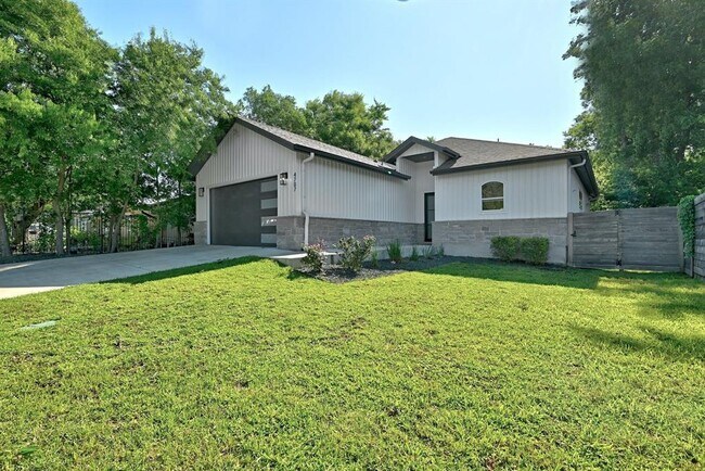 Photo - 4707 Craigwood Dr House