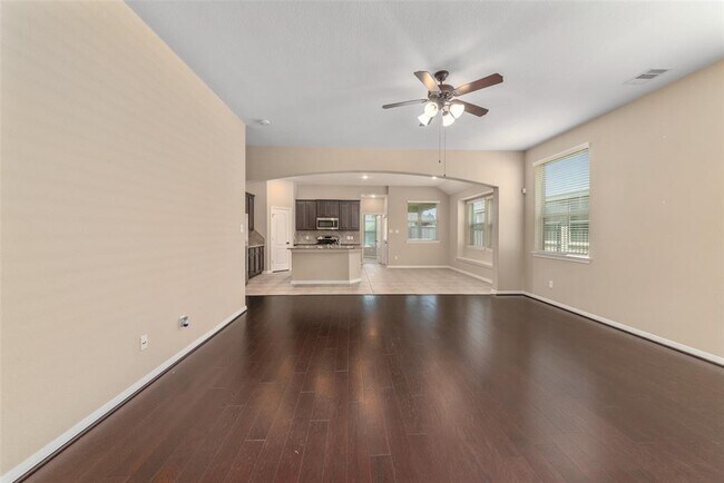 Photo - 15 Butternut Grove Place