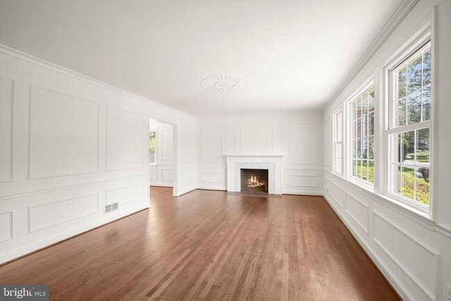 Photo - 7109 Radnor Rd