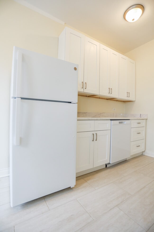Building Photo - 5011 N Damen Ave Unit #16 Rental