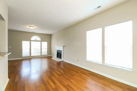 Photo - 1101 Gretna Green Dr