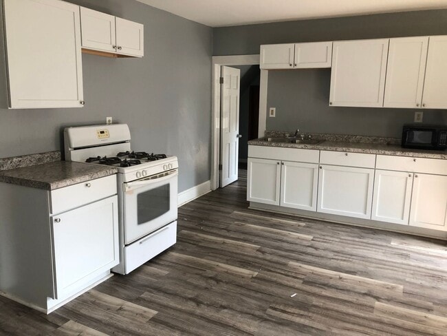 Photo - 930 42nd St Unidad 2