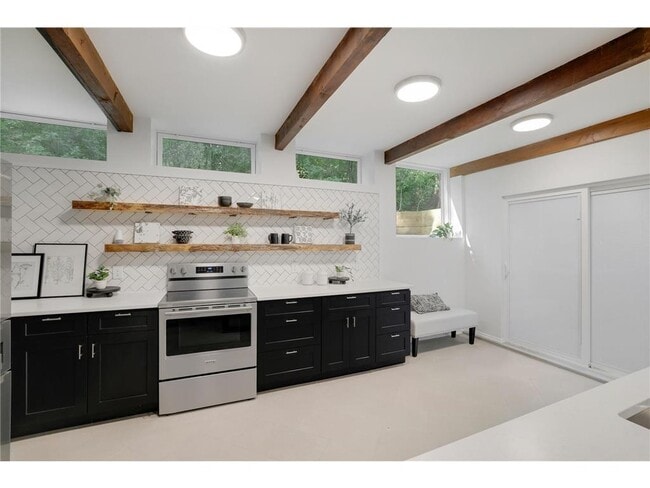 Photo - 5111 Colonial Dr