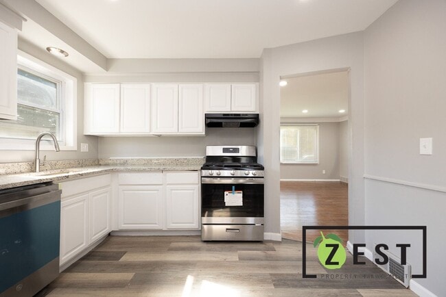 Photo - 3 BD 1 BA HOME AVAILABLE NOW! 1,300 Monthly