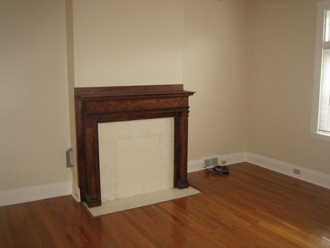 Photo - 142 S Bryant Ave Unidad 2