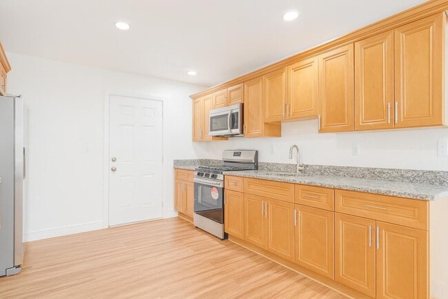 Photo - 1027 Beech Rd