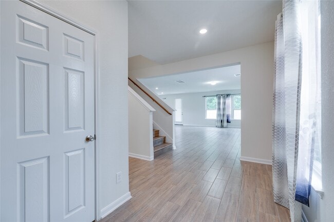 Photo - 2547 White Bluff Ln